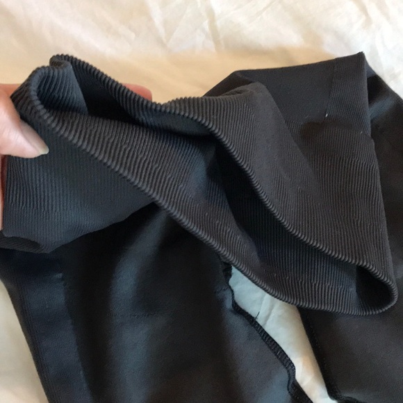 Lululemon leggings - Picture 6 of 7